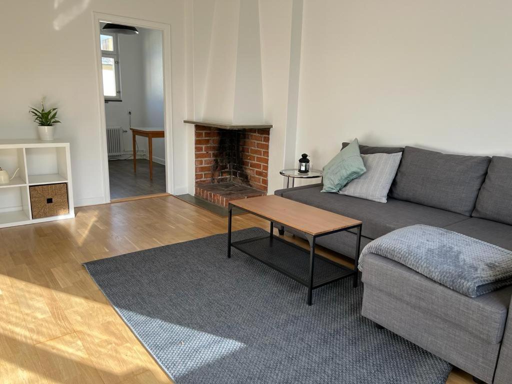Flatin Erbjuder Laegenheter I Soedra Stockholm Leilighet Eksteriør bilde