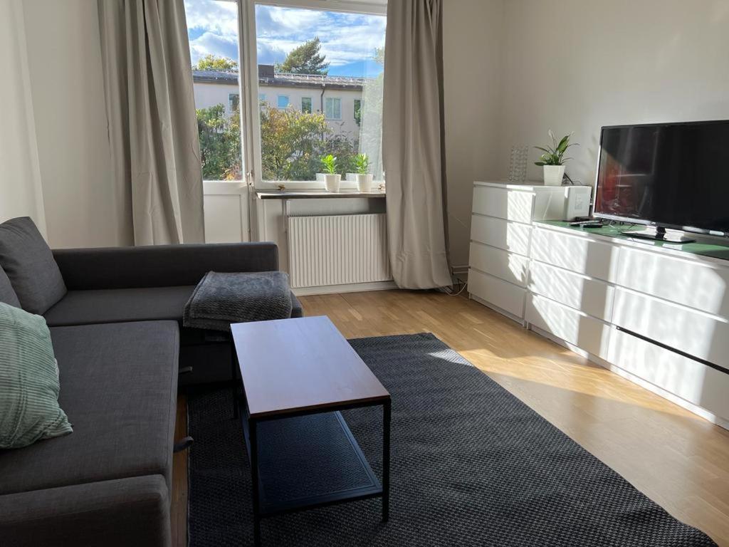 Flatin Erbjuder Laegenheter I Soedra Stockholm Leilighet Eksteriør bilde